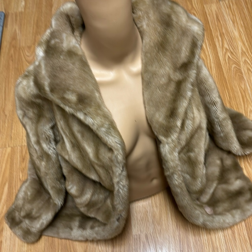 Vintage Country Pacer Atissavel Fabric Imported from France Faux Fur Coat